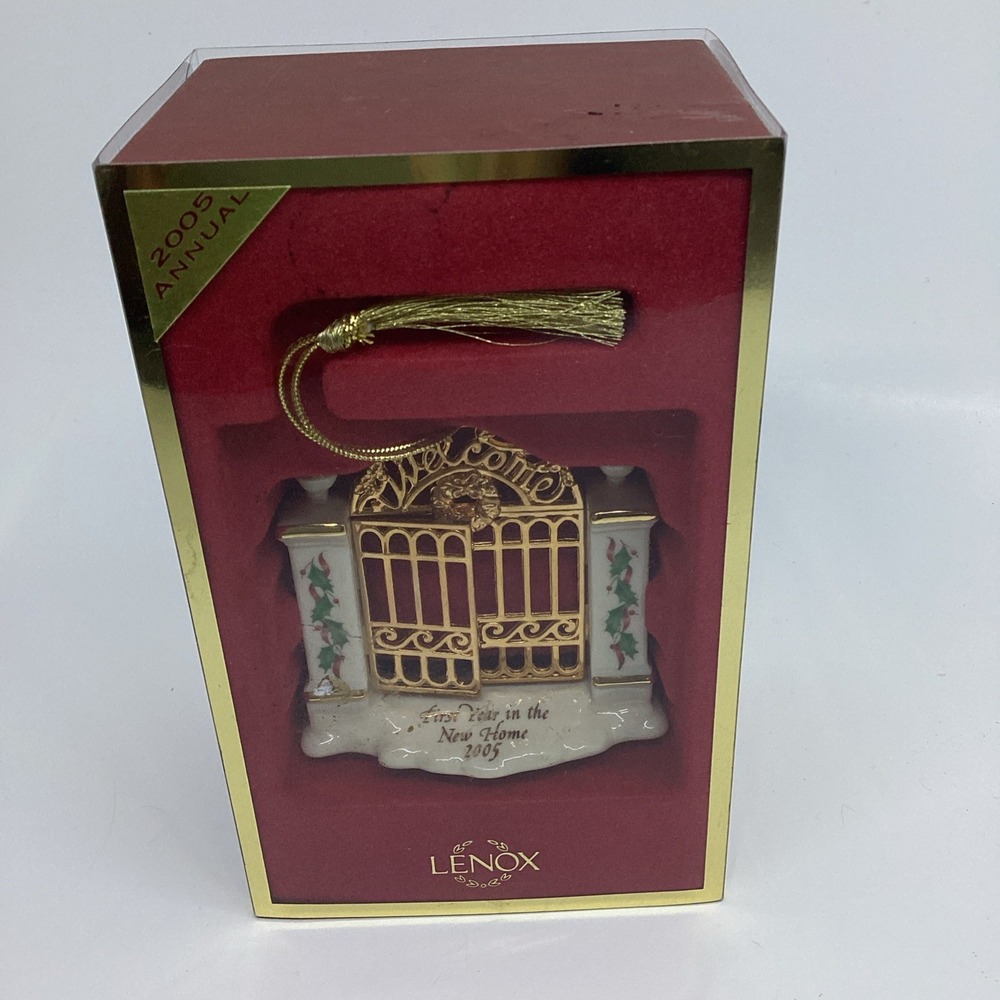 Lenox 2005 Annual "First Year in Our New Home" Christmas Ornament